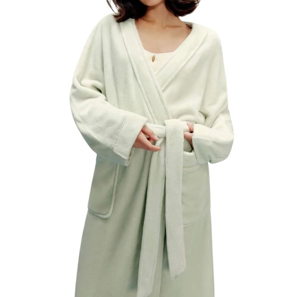 Neiwai Classic Cozy Fleece Robe 2.0 Icicle Sz MED PET (US 4)